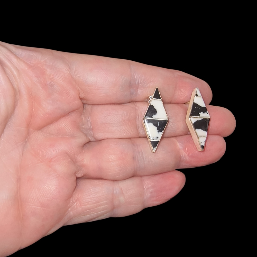 Andrew Enrico Navajo Signed White Buffalo And Sterling Silver Inlay Earrings - Picture 5 of 10